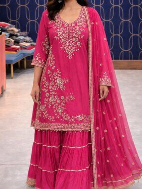Pink Elegant Ethnic Sharara Outfit, BRAND NEW Party Wear, Indian size 44